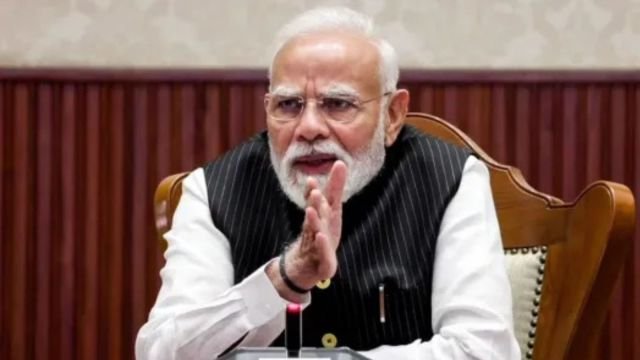 PM Modi Calls for Teacher–Parent Partnership to Address Children’s Screen Time