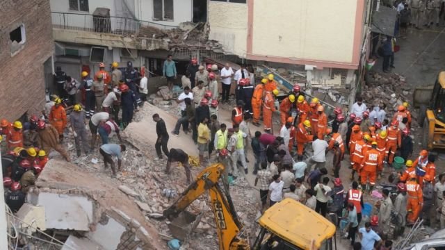 Delhi Satya Niketan Hostel Collapse: Five Dead, Rescue Operations Underway